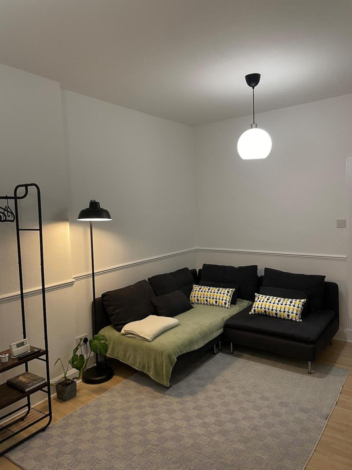 Appartamento Cozy Flat In The Heart Of Leith Edimburgo Esterno foto